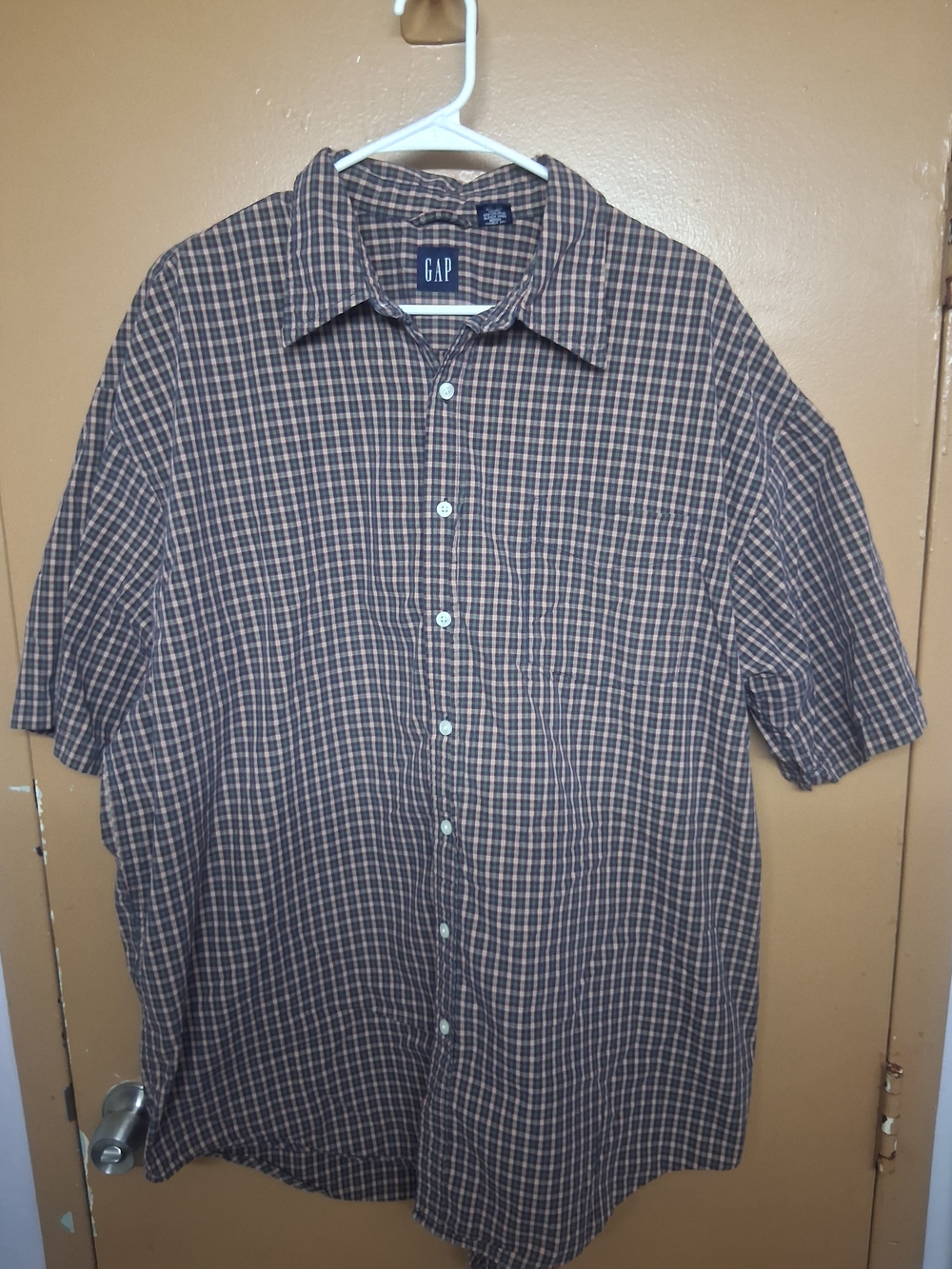 GAP XXL Short Sleeve Plaid Button-Down Shirt in Brown and Blue